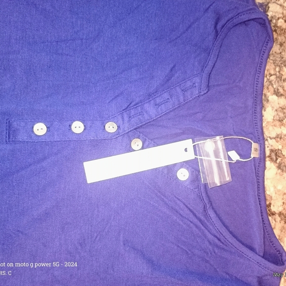 Wneedun Size Small Women's Top New With Tags - Picture 3 of 6